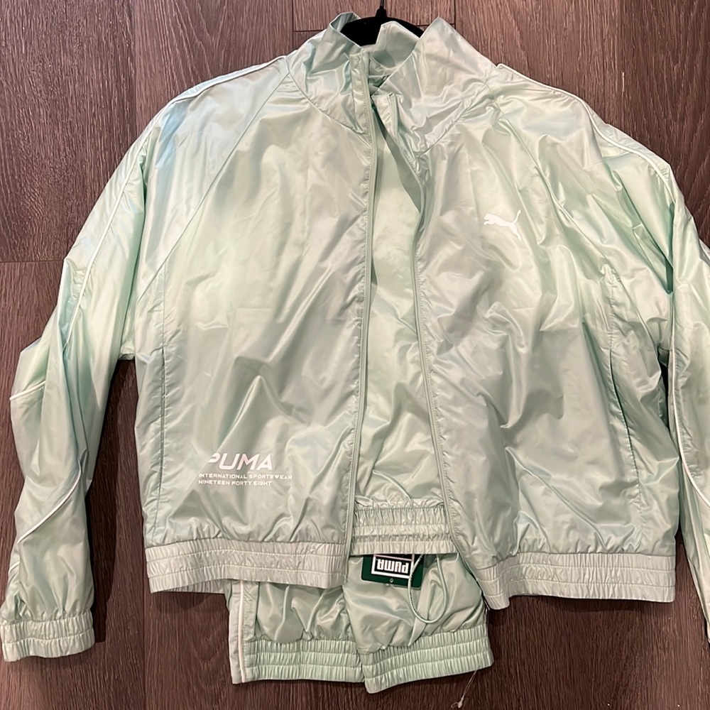 Brand new Puma Evide track pant suit in mist green